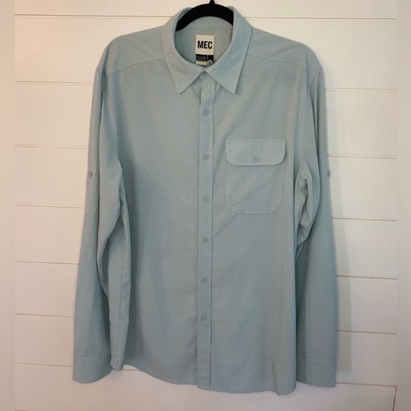 MEC Mens Blue Gorpcore Long Sleeve Casual Button Up Shirt Medium Hiking Fishing - Picture 2 of 10